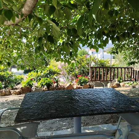 El Castle * Agioi Apostoloi (Evia)